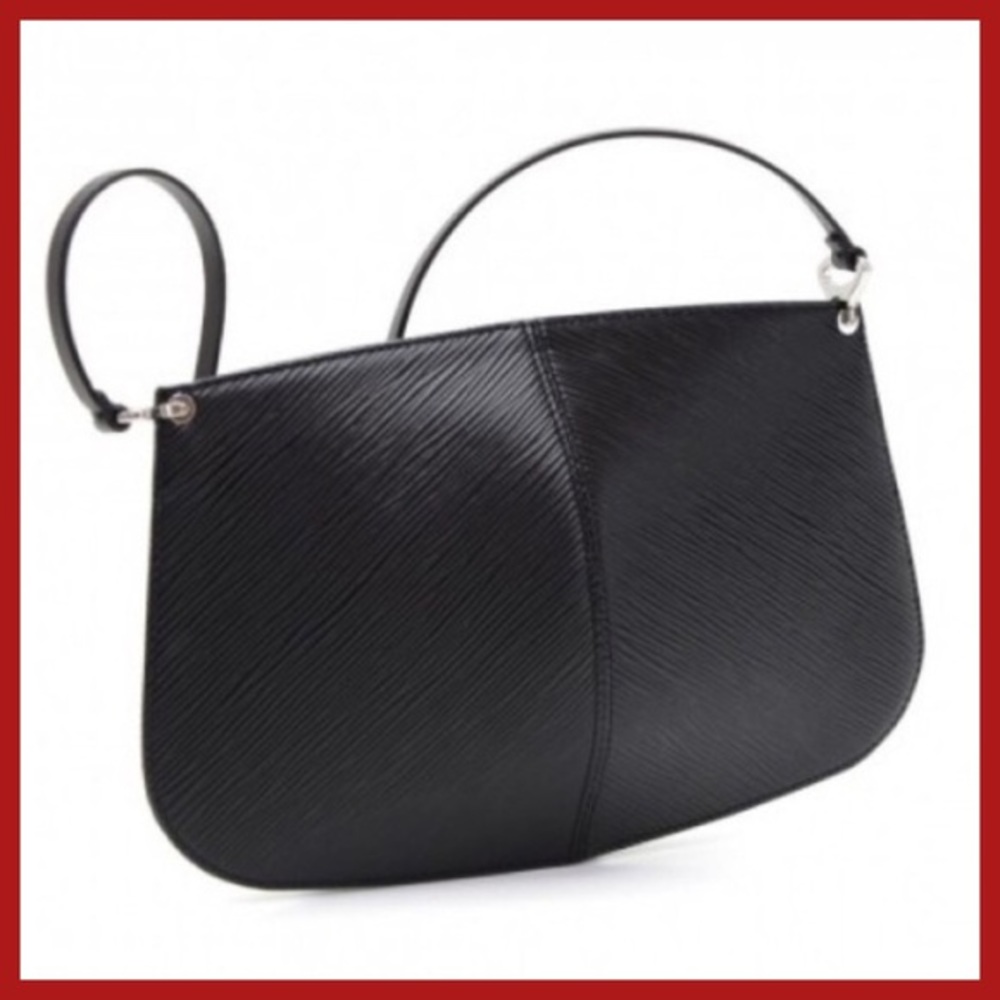 💯✔️Louis Vuitton Black Epi leather Demi Lune